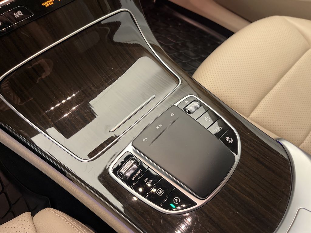 Thumbnail: 2021 Mercedes-Benz GLC - 20