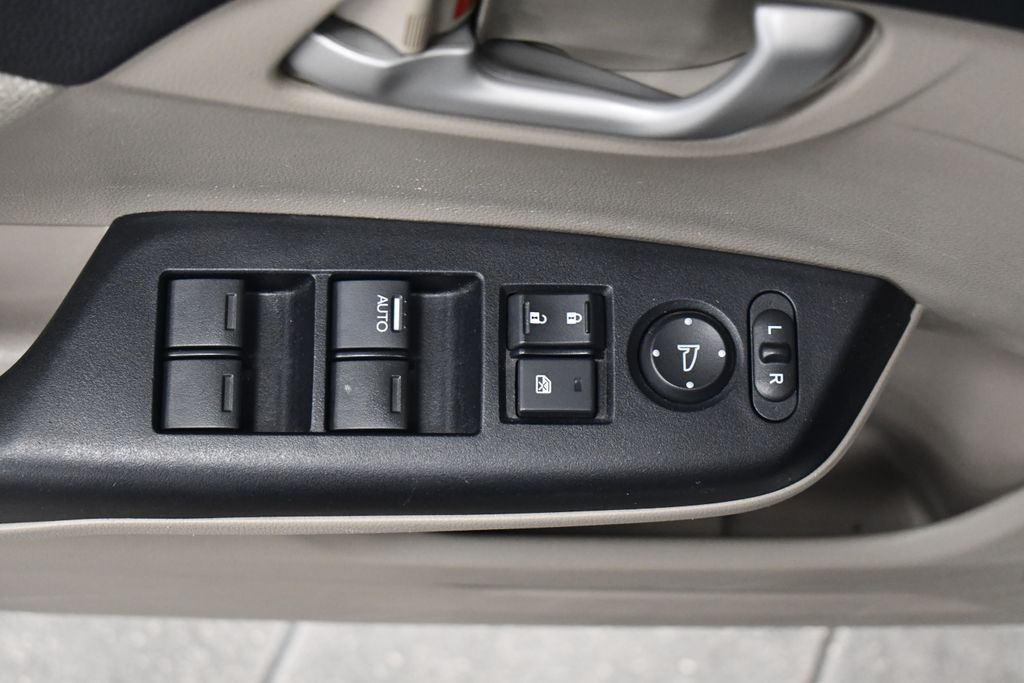 Thumbnail: 2013 Honda Civic - 15
