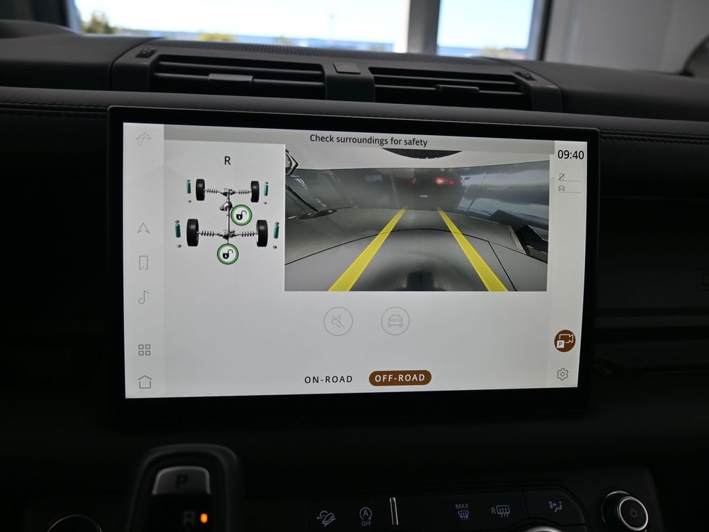 Used 2023 Black Land Rover X image 21