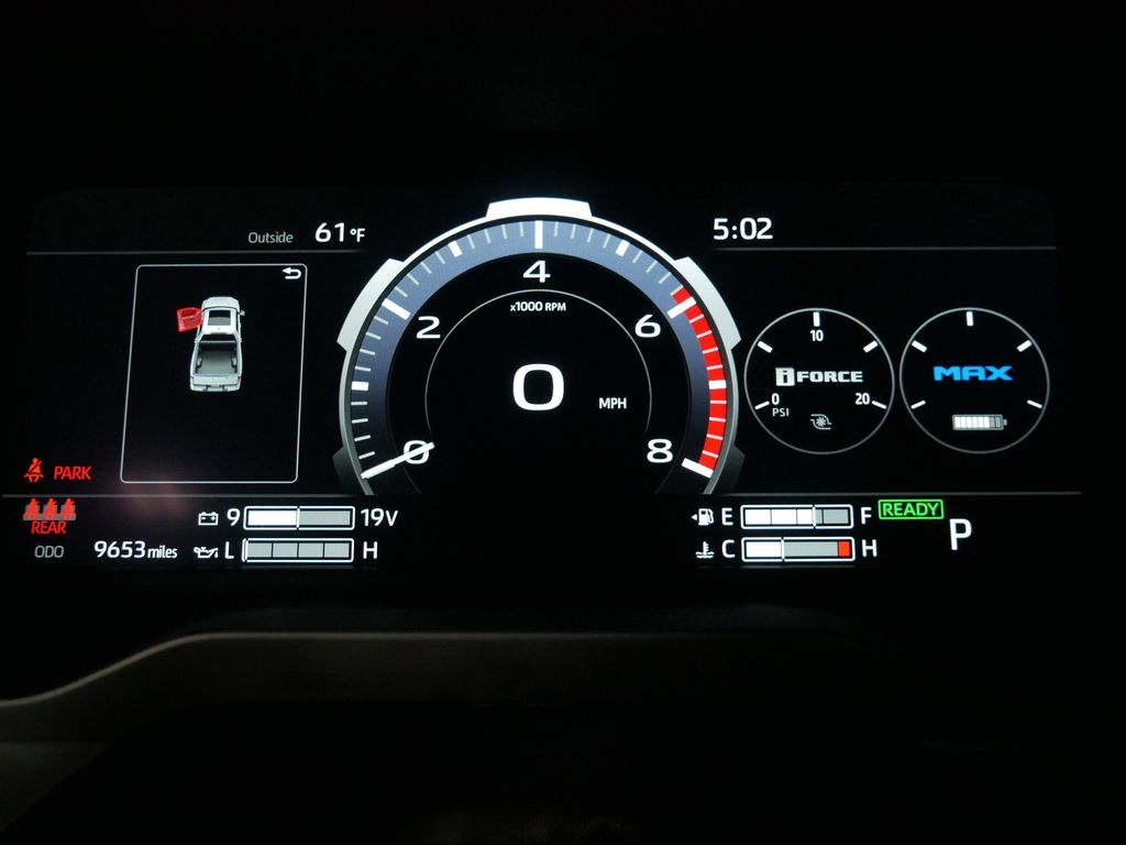 2025 Toyota Tundra Limited - Photo 29
