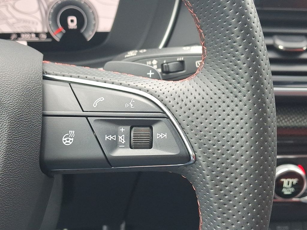 Thumbnail: 2024 Audi SQ5 - 23