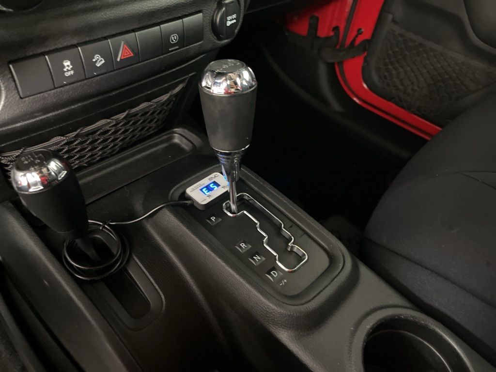 Thumbnail: 2017 Jeep Wrangler - 29