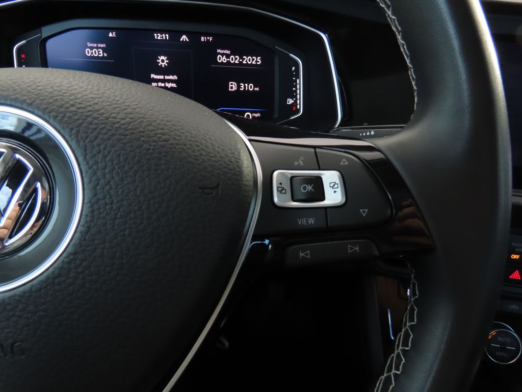 2021 Volkswagen Jetta SEL 12