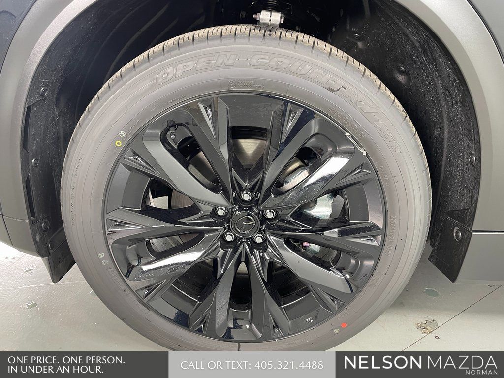 New 2026 Black Mazda 3.3 Turbo Premium image 11