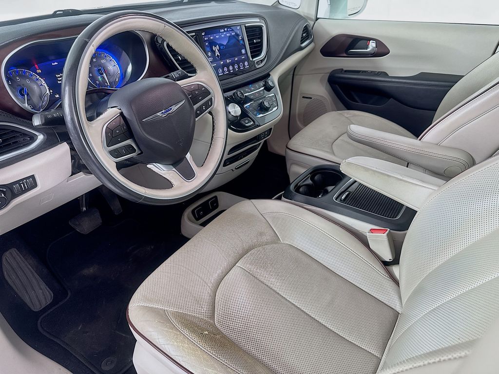 Used Car 2019 Chrysler Pacifica  Limited For Sale Under $20,000 In Austin, Texas