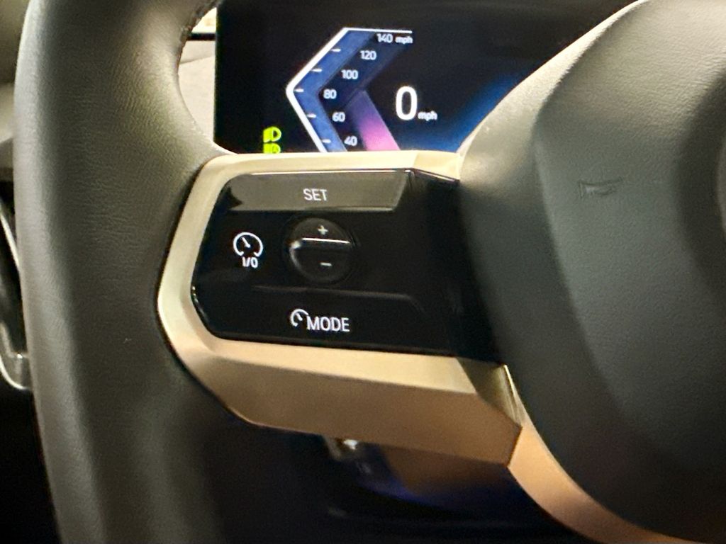 Thumbnail: 2023 BMW iX - 11