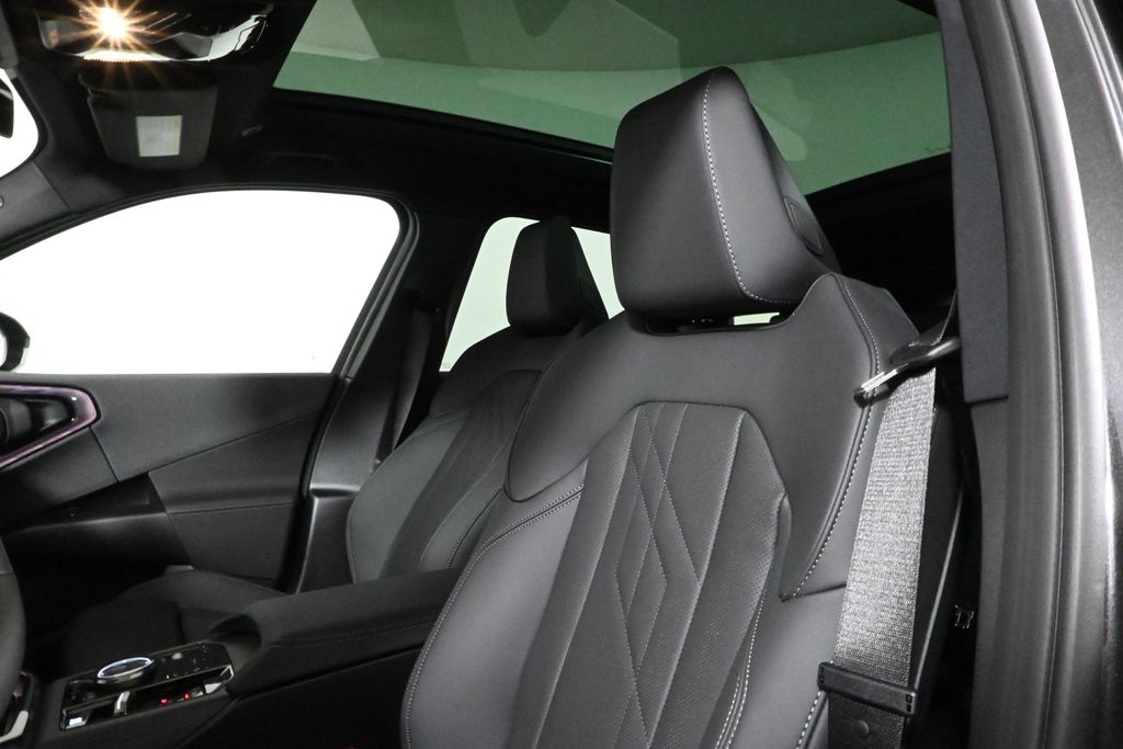 Thumbnail: 2025 BMW X3 - 15