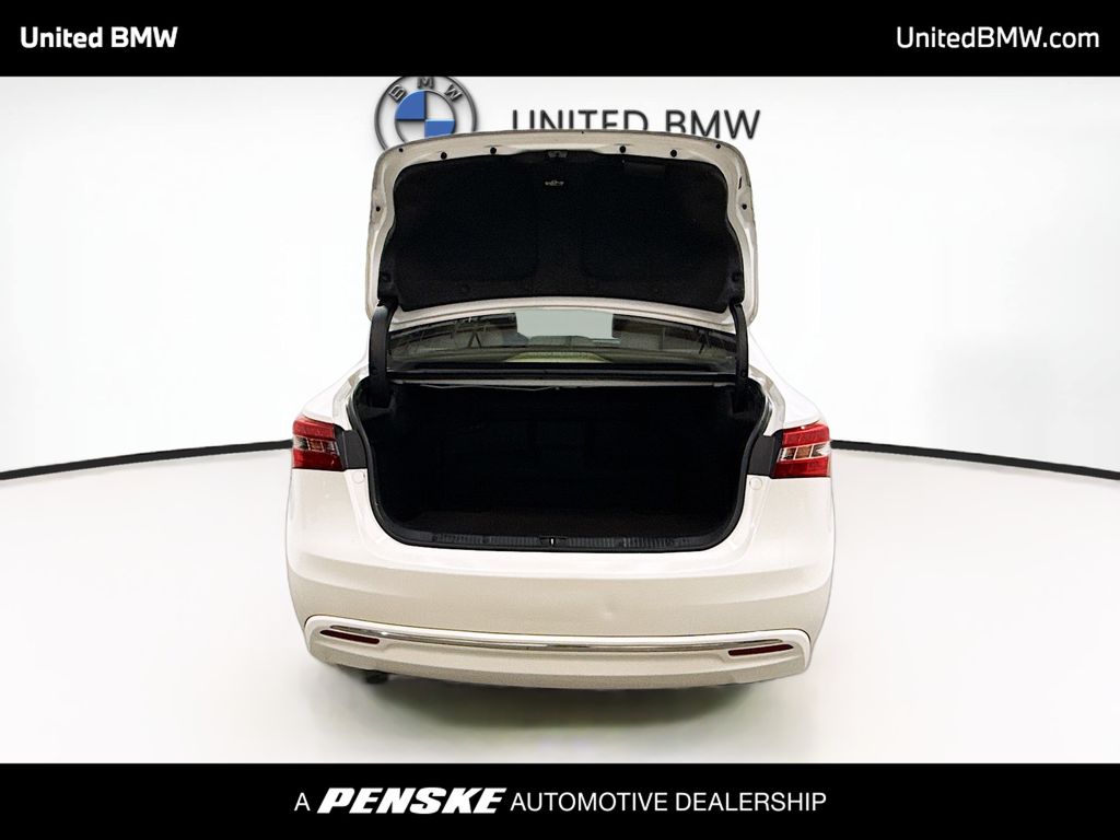 Thumbnail: 2016 Toyota Avalon - 14