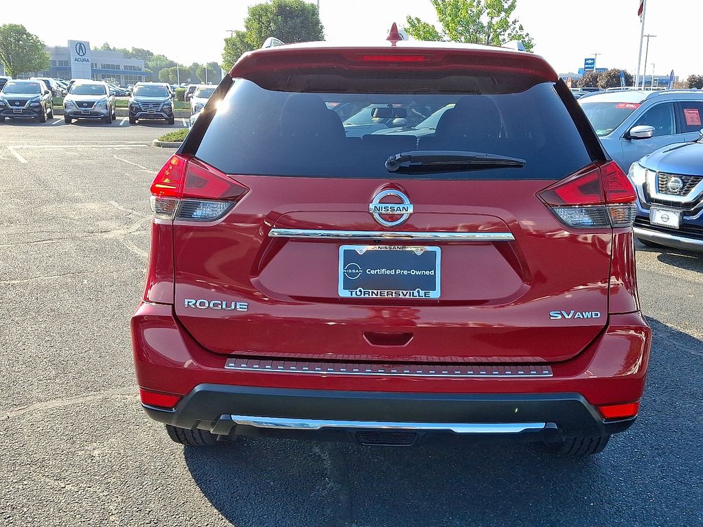 Thumbnail: 2017 Nissan Rogue - 5