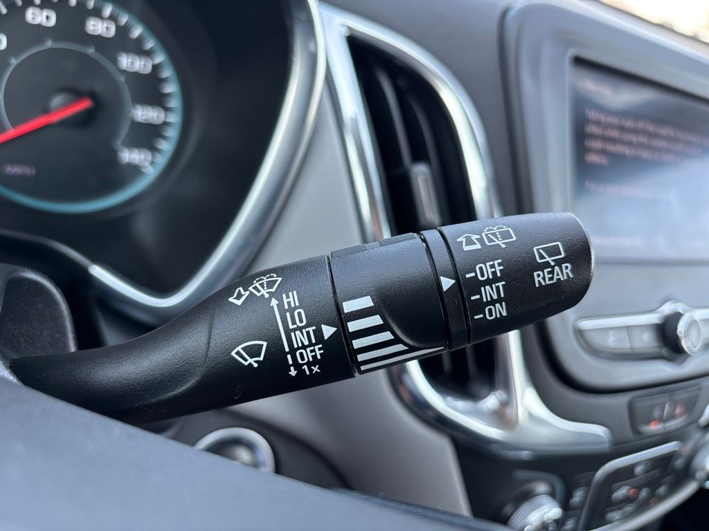 Used 2023 Chevrolet Equinox SUV