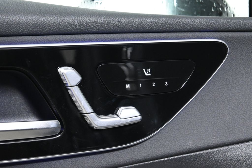 Thumbnail: 2026 Mercedes-Benz GLC - 24