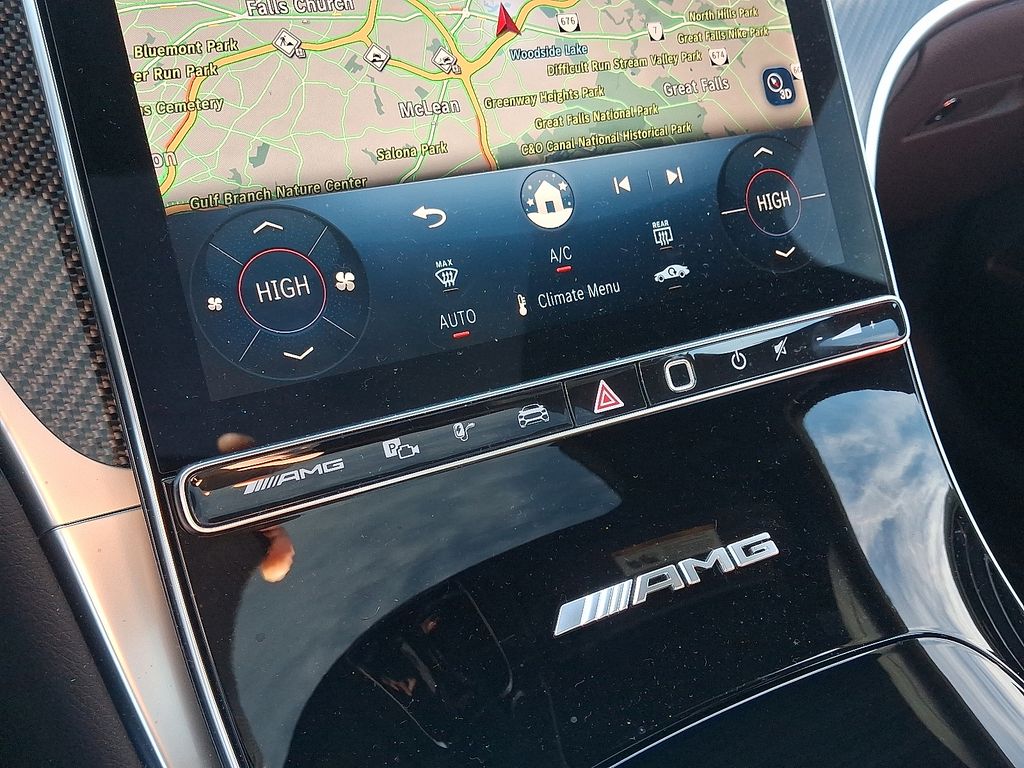 Thumbnail: 2025 Mercedes-Benz GLC - 17