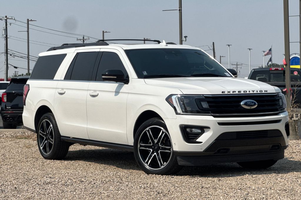 White Metallic 2021 Ford Expedition SUV / Crossover Four-Wheel Drive Automatic