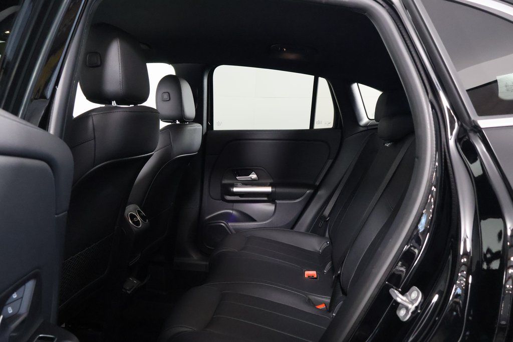 Thumbnail: 2025 Mercedes-Benz GLA - 11