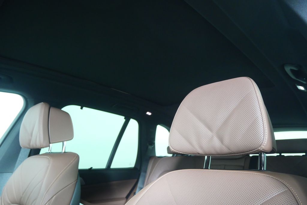 Thumbnail: 2026 BMW X5 - 11