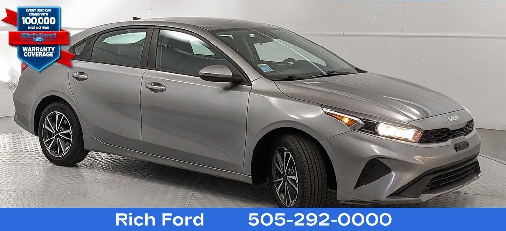 Steel Gray 2022 Kia Forte LXS FWD Sedan Front-Wheel Drive Continuously Variable Transmission