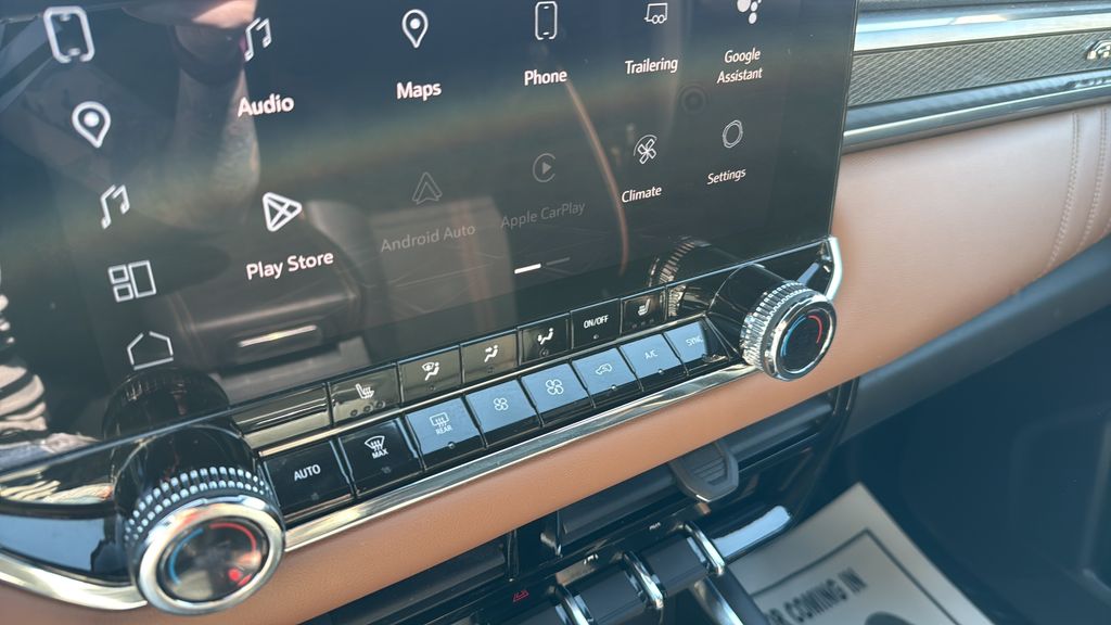 2023 GMC Canyon