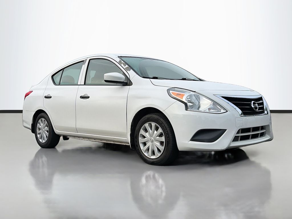 White (Fresh Powder) 2018 Nissan Versa S Plus Sedan Front-Wheel Drive Continuously Variable Transmission