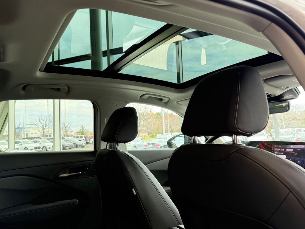 Thumbnail: 2026 Audi Q3 - 9