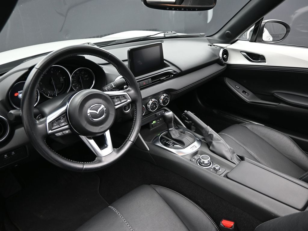 2022 Mazda MX-5 Miata RF Grand Touring