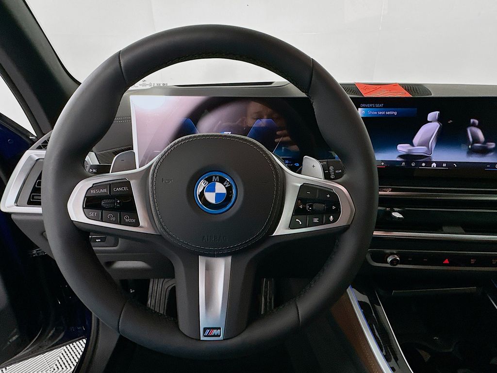 Thumbnail: 2026 BMW X5 - 10