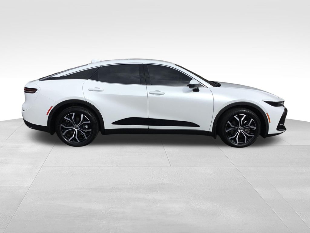 Thumbnail: 2023 Toyota Crown - 6