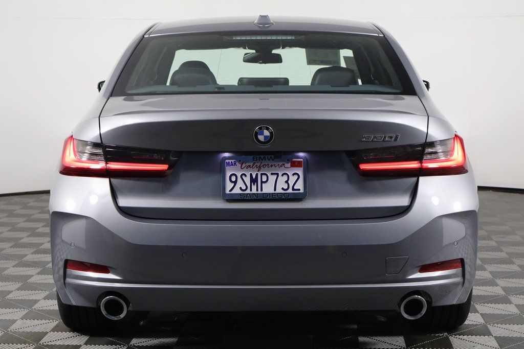 Thumbnail: 2025 BMW 3 Series - 5