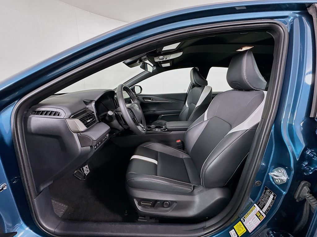 Thumbnail: 2025 Toyota Camry - 20