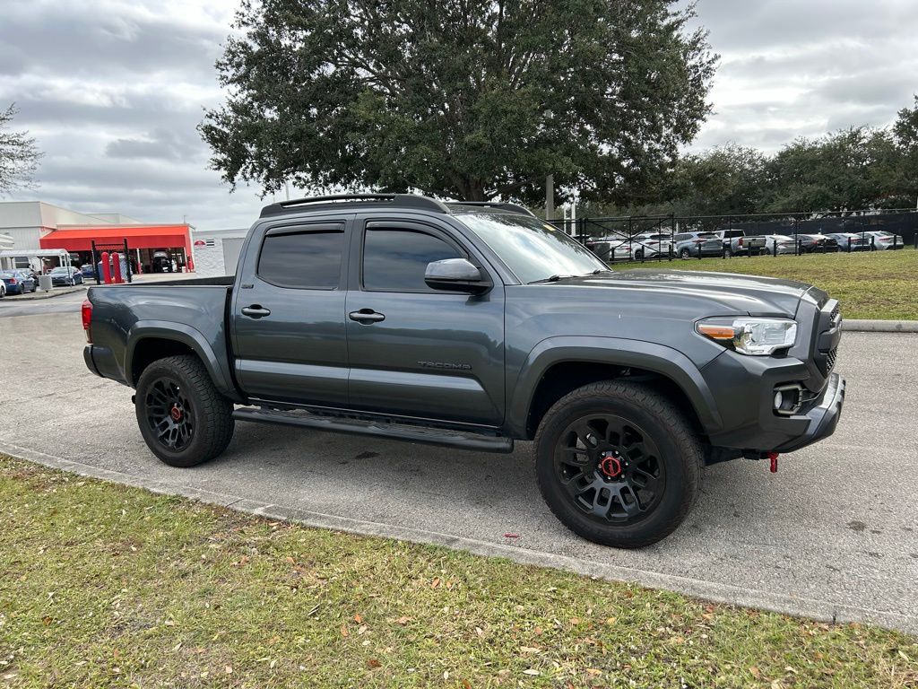 Thumbnail: 2022 Toyota Tacoma - 7