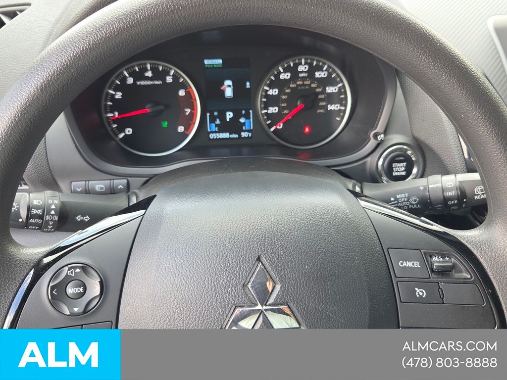 Used 2024 Gray Mitsubishi LE image 26