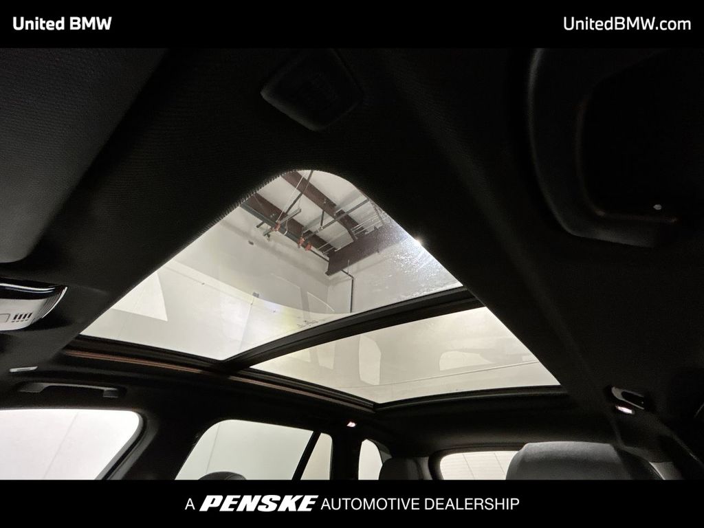 Thumbnail: 2022 BMW X5 - 20