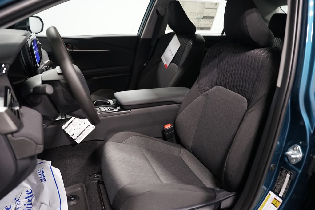 Thumbnail: 2026 Toyota Camry - 27