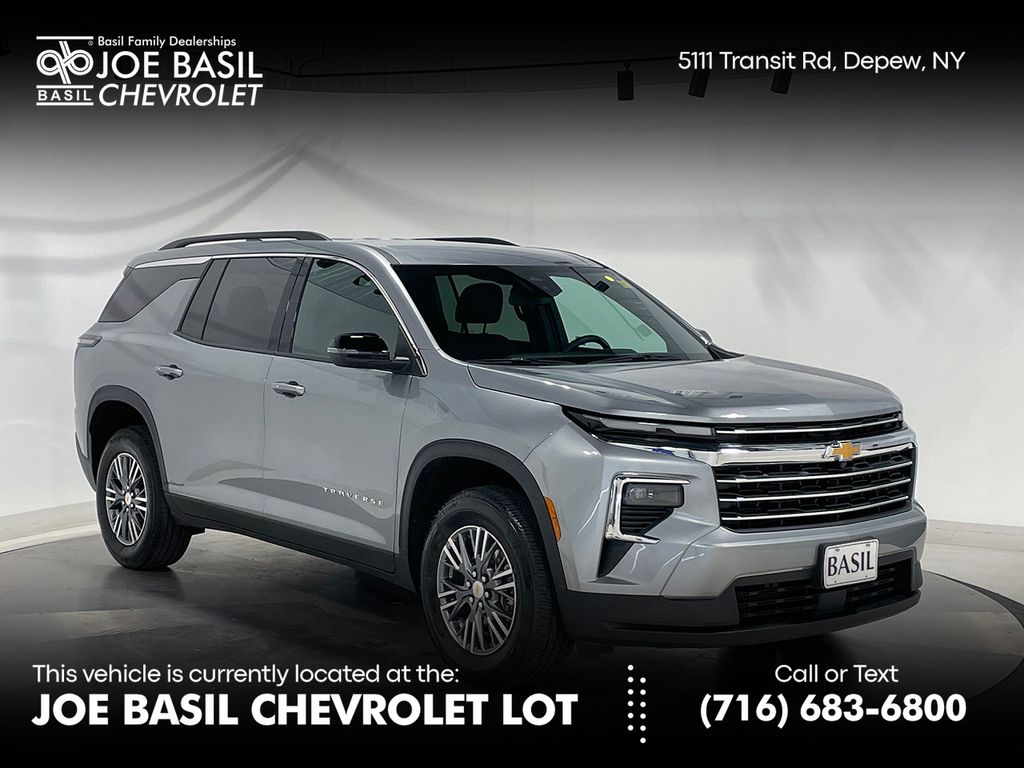 Sterling Gray Metallic 2025 Chevrolet Traverse SUV / Crossover Four-Wheel Drive 8-Speed Automatic