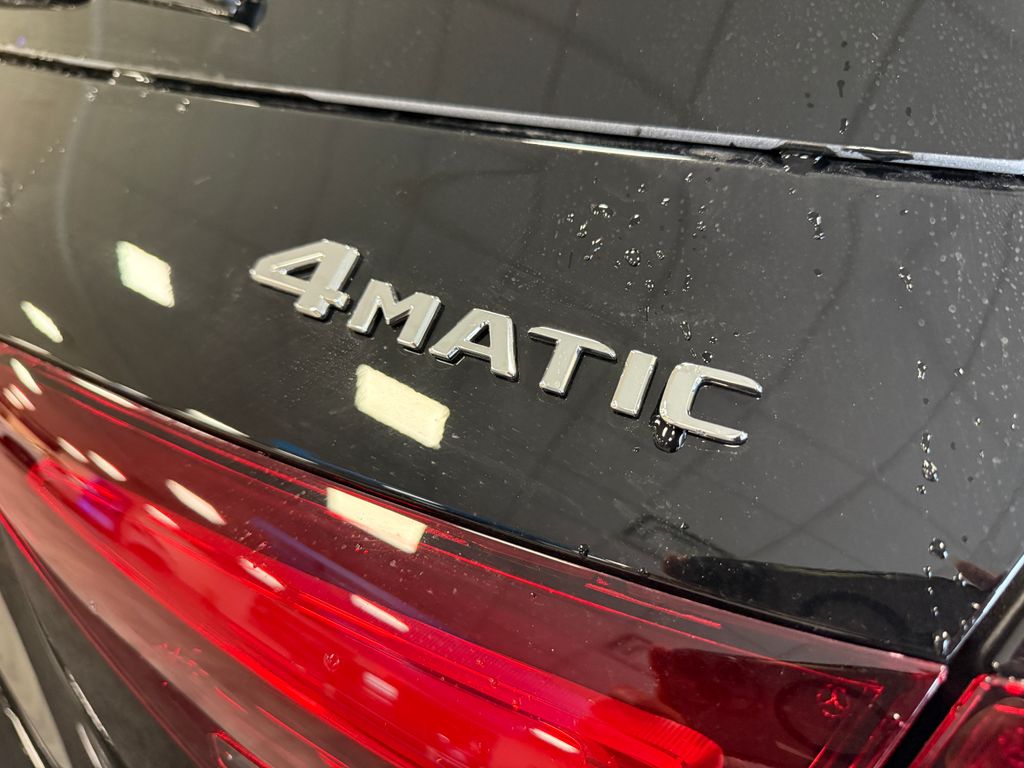 Thumbnail: 2026 Mercedes-Benz GLE - 10