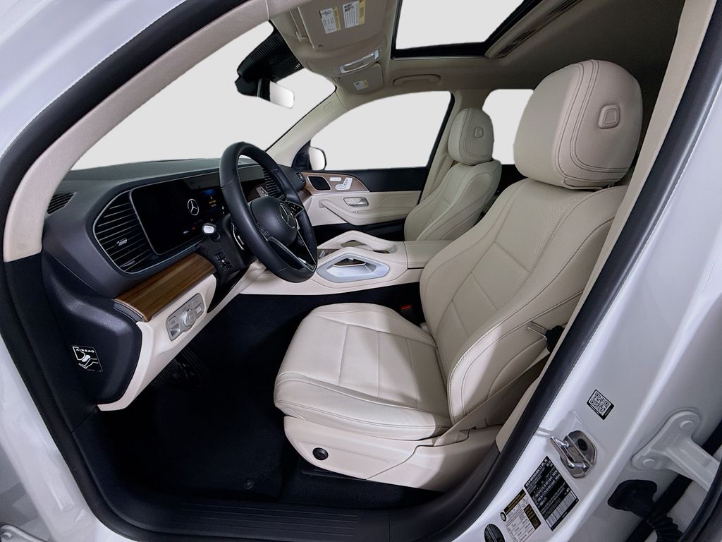 Thumbnail: 2025 Mercedes-Benz GLE - 20