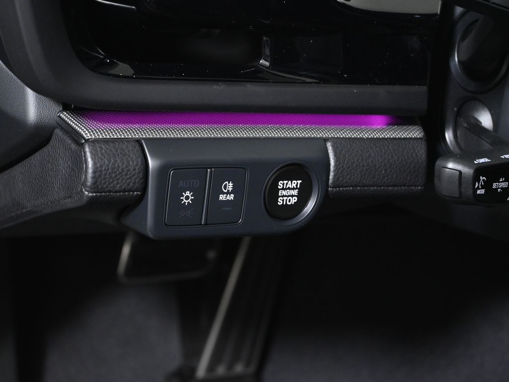 Thumbnail: 2026 Porsche Panamera - 28