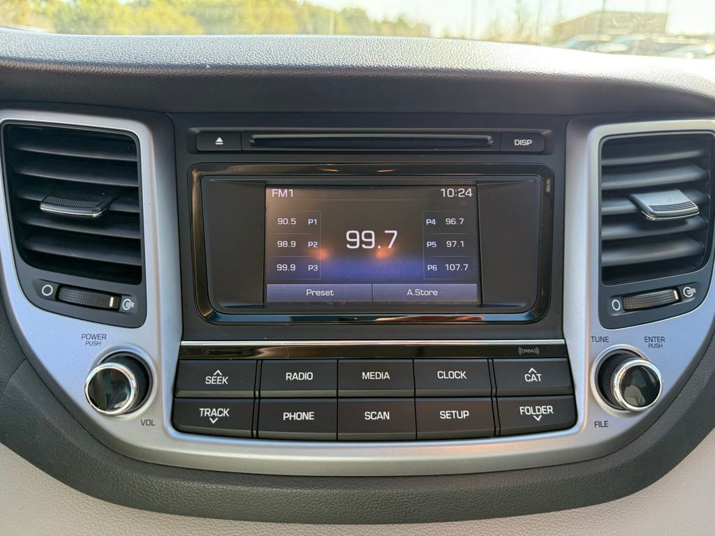 Thumbnail: 2017 Hyundai Tucson - 17