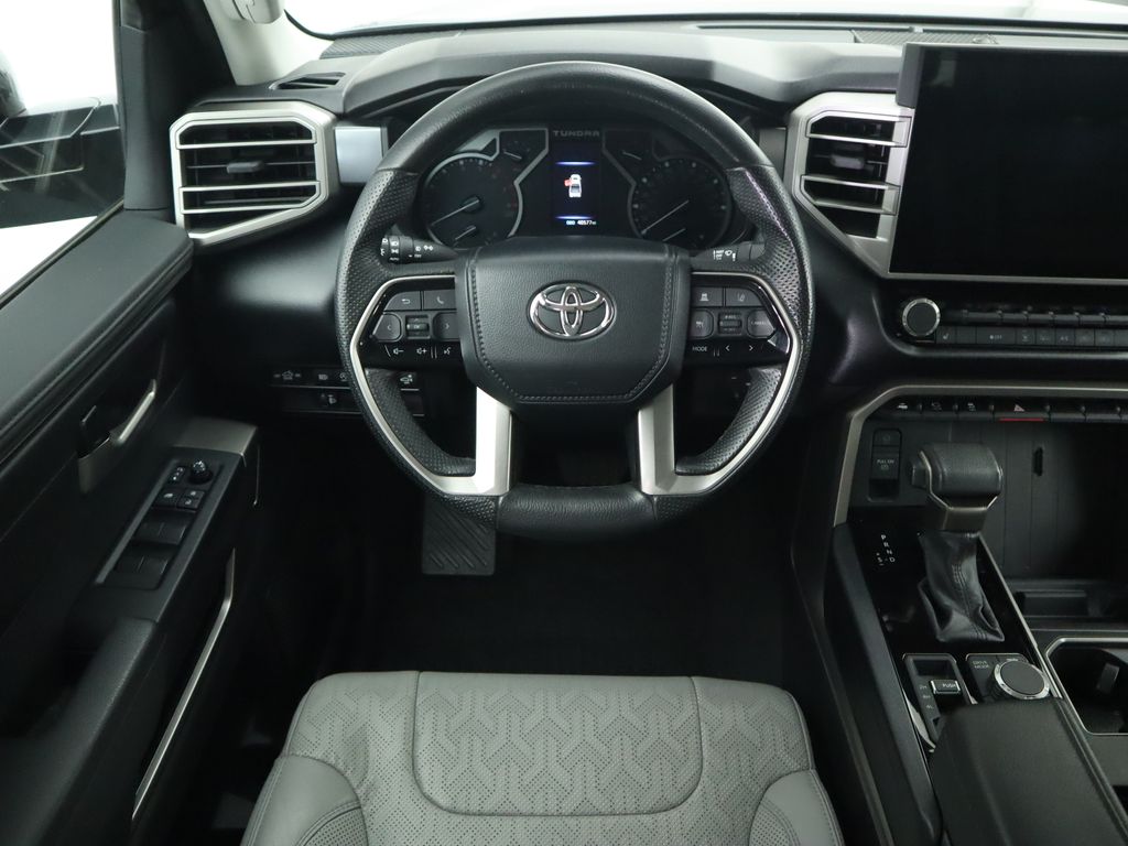 Thumbnail: 2024 Toyota Tundra - 10