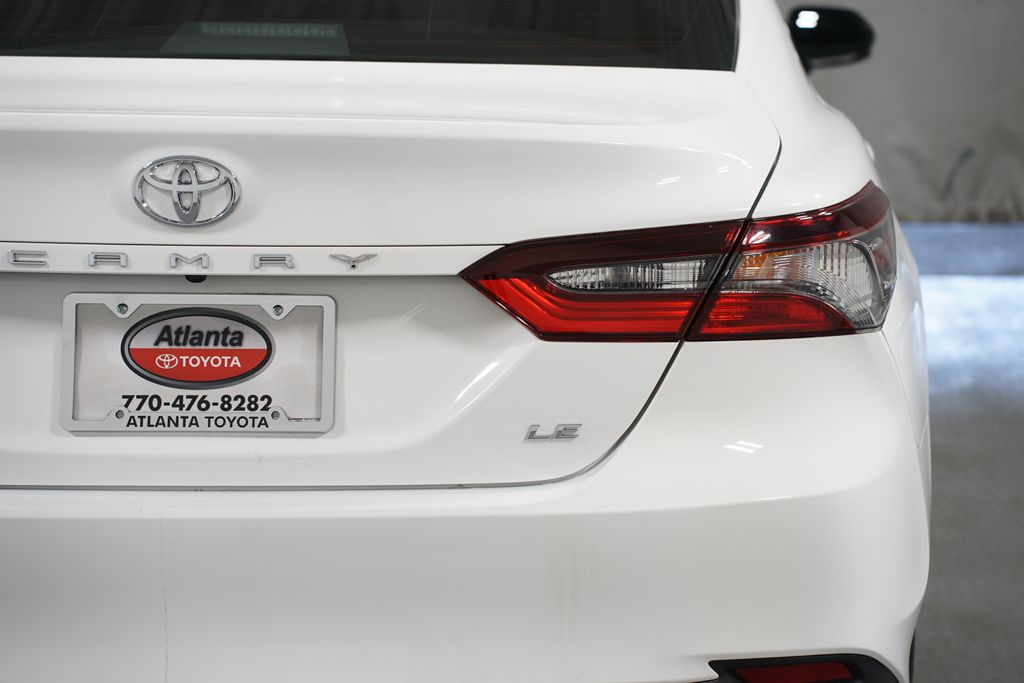 Thumbnail: 2021 Toyota Camry - 10