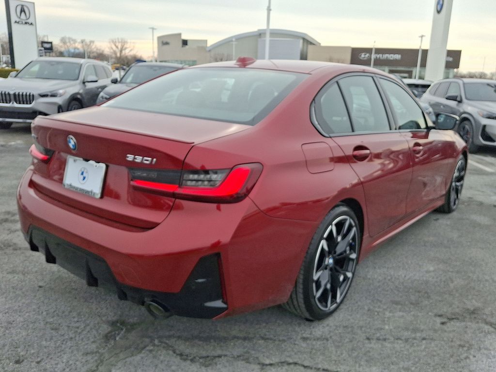 Thumbnail: 2025 BMW 3 Series - 6