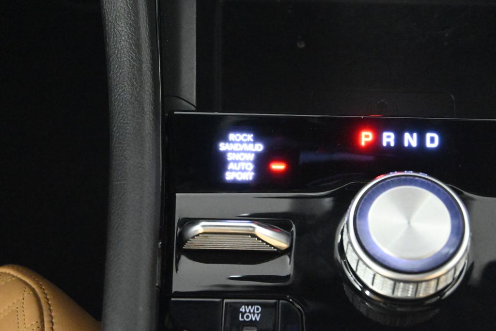 Thumbnail: 2023 Jeep Grand Cherokee - 24