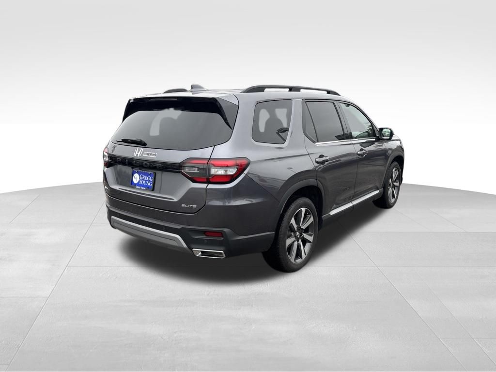 Used 2025 Honda Pilot SUV