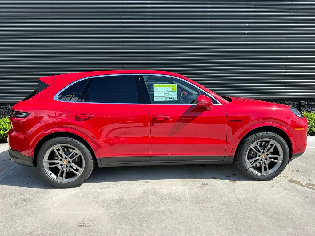 Thumbnail: 2025 Porsche Cayenne - 8