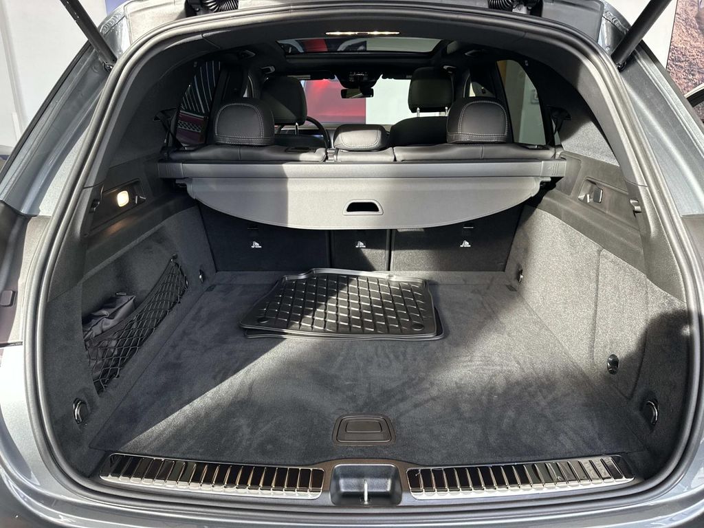 Thumbnail: 2026 Mercedes-Benz GLE - 13