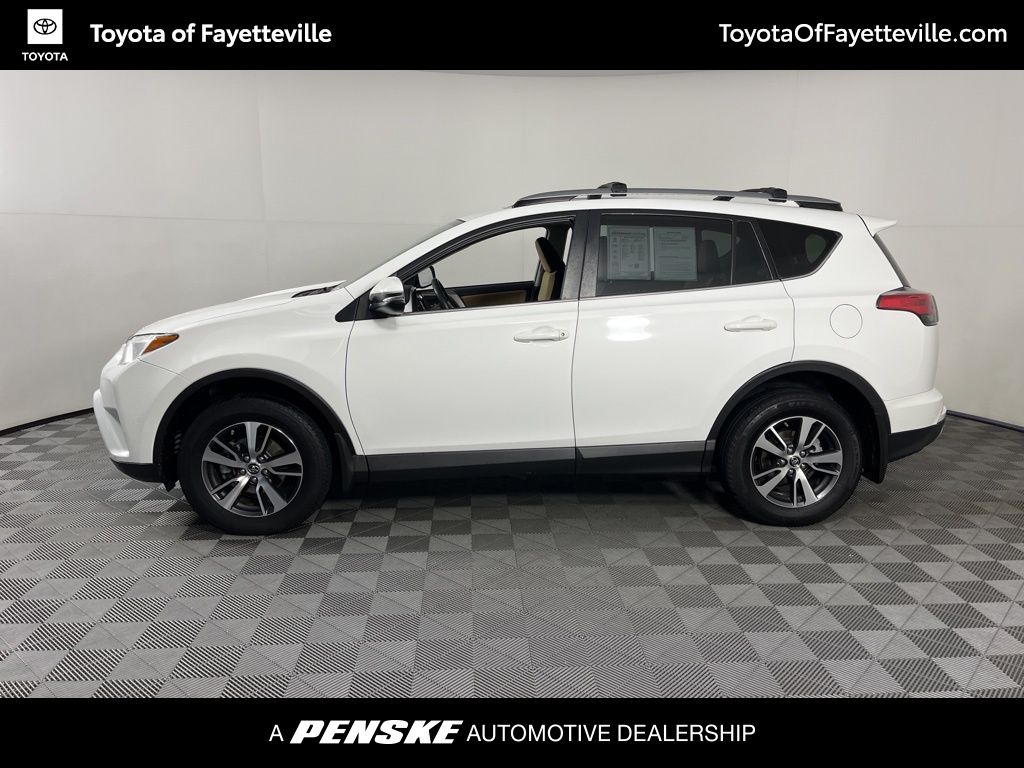 2018 Toyota RAV4 XLE 2