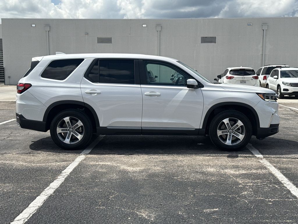 2025 Honda Pilot EX-L White at Community Honda