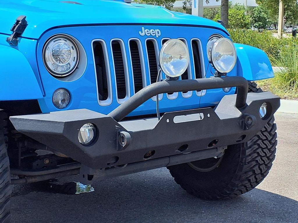 Used 2017 Jeep Wrangler SUV