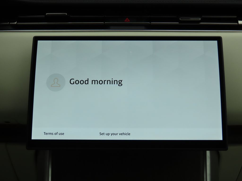 Thumbnail: 2025 Land Rover Range Rover - 15