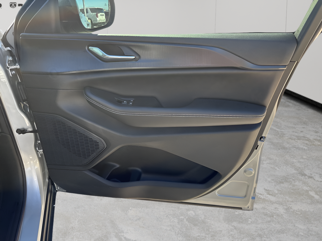 New Car 2025 Jeep Grand Cherokee L  For Sale Under $50,000 In Austin, Texas