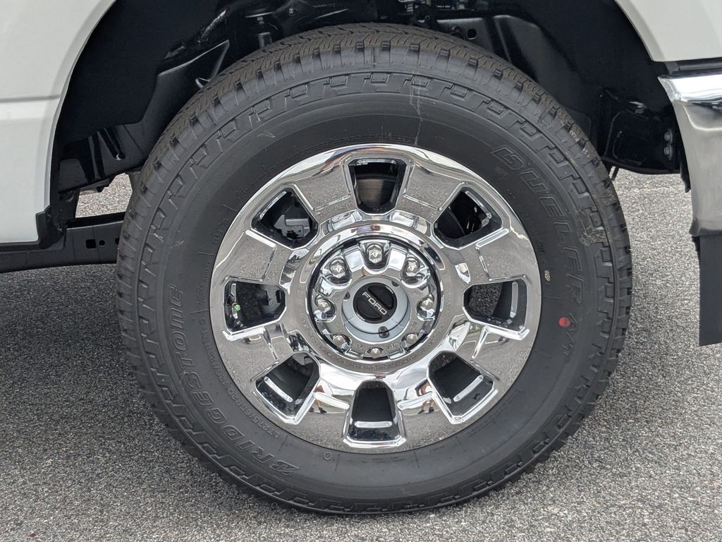 2026 Ford F-350 Super Duty LARIAT